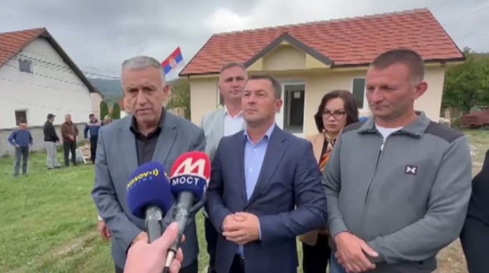 Predsednik Srpske liste sa saradnicima u poseti Sočanici u opštini Leposavić