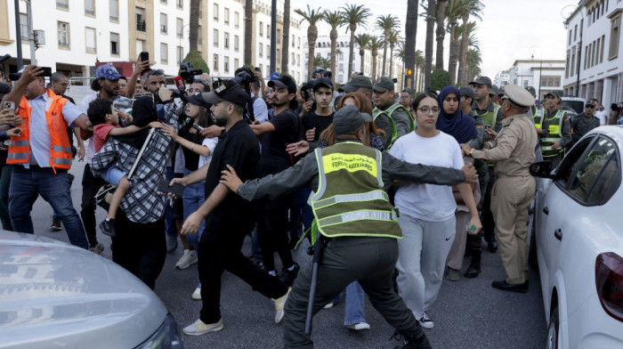 Stotine mladih Marokanaca protestovalo protiv korupcije i zanemarivanja zdravstva