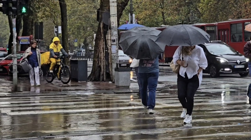 Oblačno i vetrovito, kiša i sneg u pojedinim delovima Srbije: Evo gde stižu jače padavine