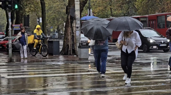 Prvi dani oktobra uz kišovito vreme: Temperatura ispod proseka, prve pahulje već večeras