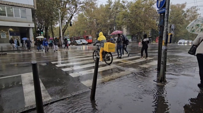 Do kada nas čeka umereno toplo vreme? RHMZ ponovo najavio pljuskove