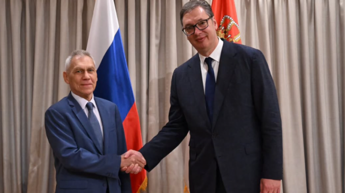 Vučić razgovarao sa Bocan-Harčenkom: Fokus na stabilnom poslovanju NIS-a