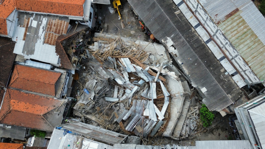 Broj poginulih u srušenoj zgradi islamskog internata u Indoneziji porastao na 36
