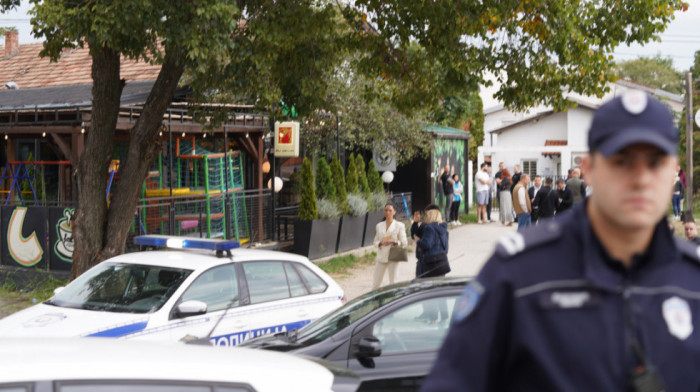 Prve fotografije sa mesta pucnjave u Višnjičkoj banji: Policija pokrenula akciju "Vihor 3" (VIDEO, FOTO)