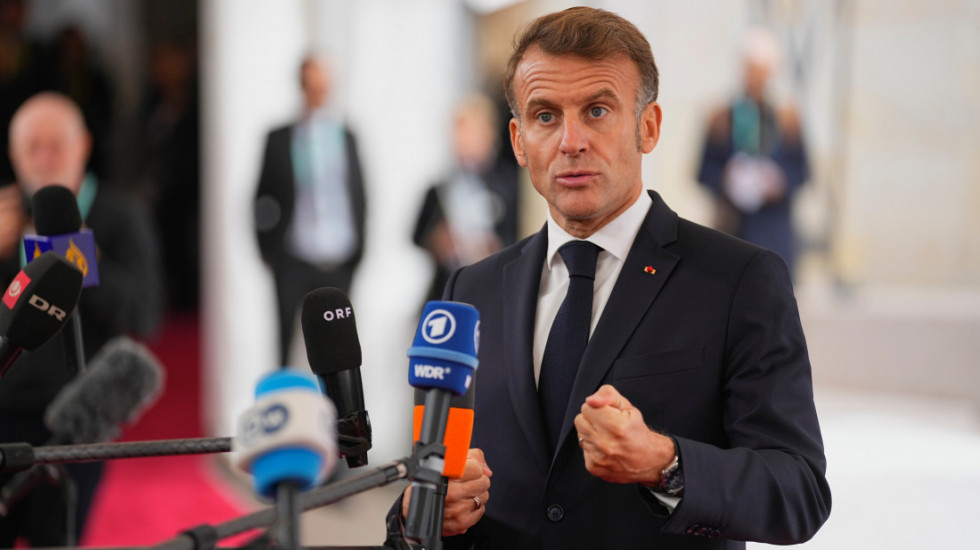 Makron: "Ne isključujem mogućnost napuštanja Iksa, ali ne sutra"