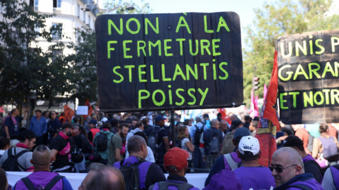 Počeli protesti u Parizu predvođeni radnicima Stelantisa: Očekuje se oko 250.000 ljudi na ulicama