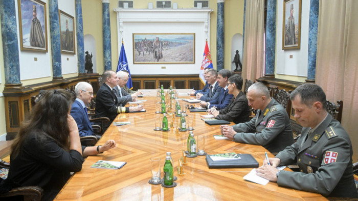 Gašić sa admiralom Mančom razgovarao o važnosti kontinuirane saradnje Srbije i NATO