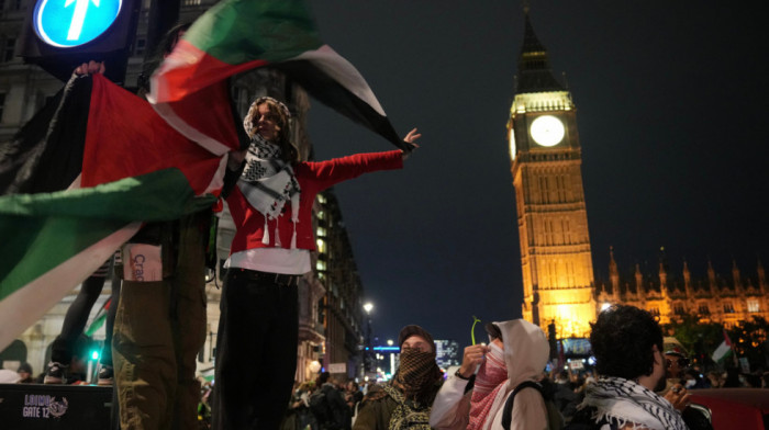 Propalestinski aktivisti izašli na ulice širom Velike Britanij: "Briga nas za jevrejsku zajednicu"