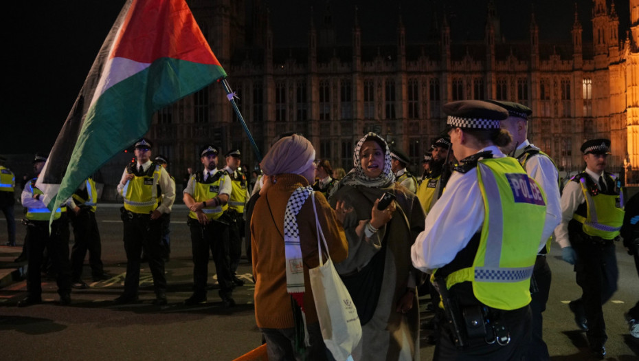 Još jedno masovno hapšenje u Londonu: Privedeno 212 pripadnika zabranjene Palestinske akcije
