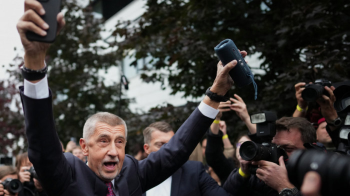 Napadač na češkog premijera u Dobri dobio uslovnu kaznu, mora da plati lečenje Babišu