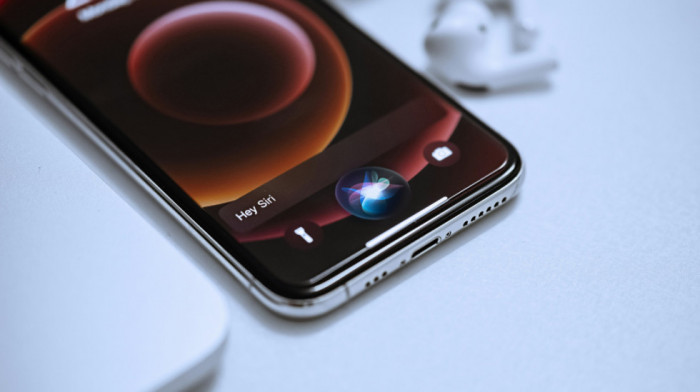 Parisko tužilaštvo otvorilo istragu o Apple-ovoj virtuelnoj asistentkinji Siri