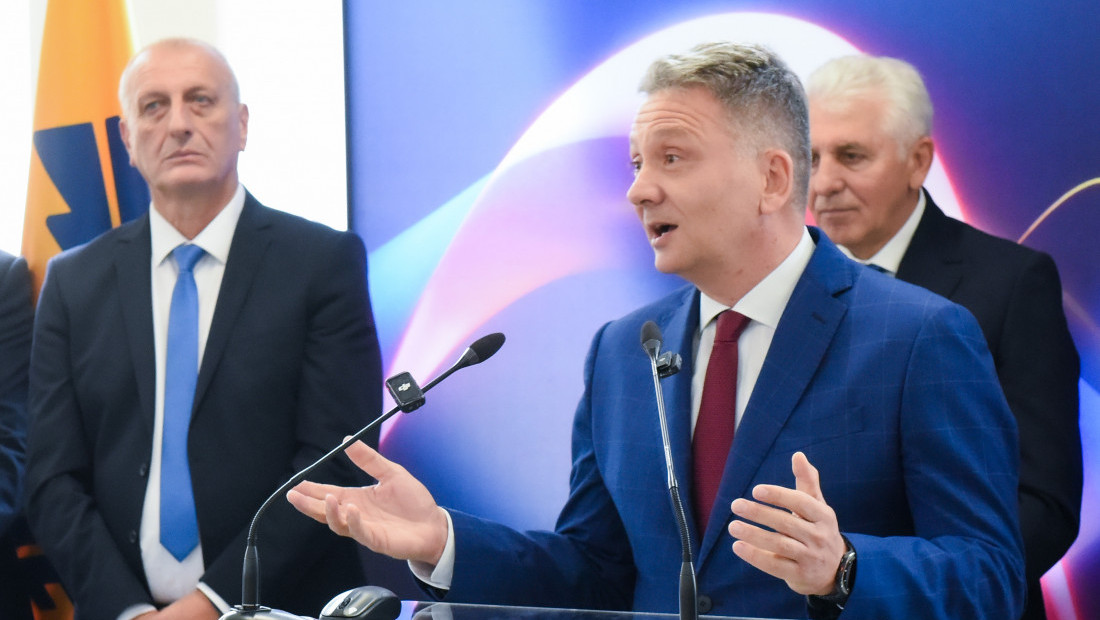 Jovanović: Srbija primenjuje najsavremeniju veštačku inteligenciju i robotizaciju