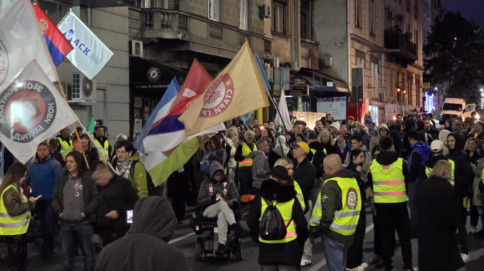 Protesti u Beogradu, Novom Sadu i Čačku: Okupljeni zatražili zakon o lustraciji i nove izbore