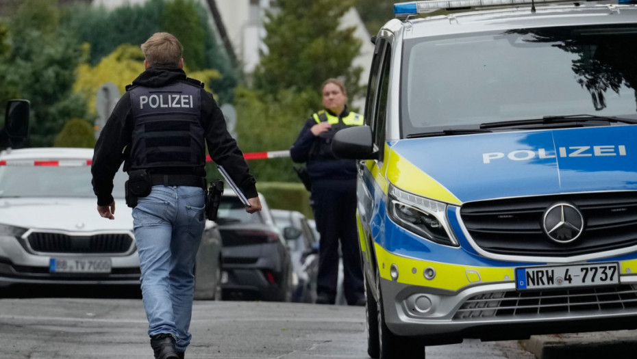 Nemačka policija zaplenila robota nakon neprimerenog dodirivanja tinejdžerke