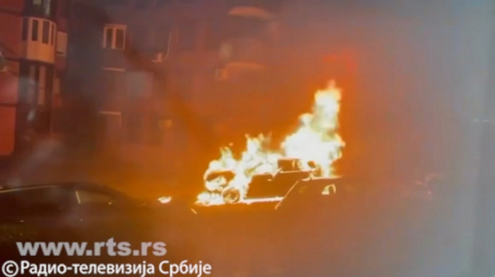 Šest automobila izgorelo na Čukarici: Požari buknuli u tri različite ulice
