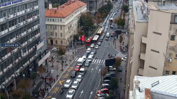 Veliki problemi u saobraćaju: Kvar na mreži zaustavio trolejbuse, gužve u centru Beograda