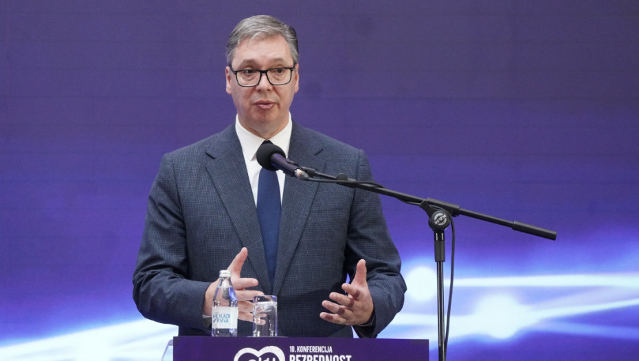 Vučić: Menjamo Krivični zakonik kako bismo zaštitili decu od zloupotreba na internetu