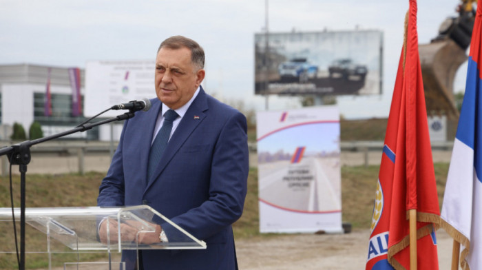 Dodik: Pokrenućemo spor da se na nivou BiH ne može derogirati Ustav Republike Srpske