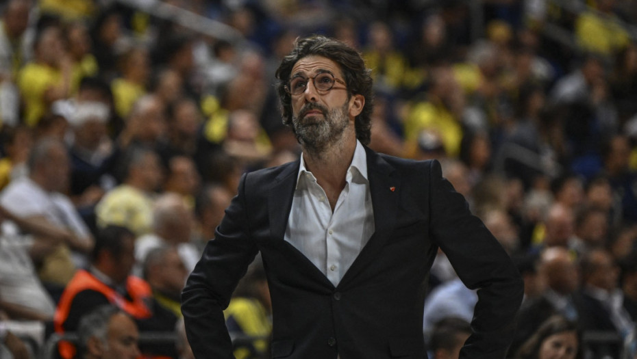Tomislav Tomović ostaje u stručnom štabu Crvene zvezde i nakon dolaska Saše Obradovića
