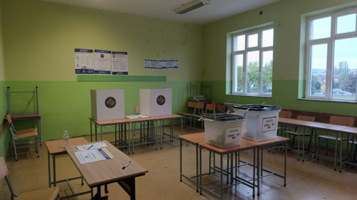 Lokalni izbori na Kosovu i Metohiji: Otvorena birališta, učestvuje 12 srpskih stranaka i inicijativa