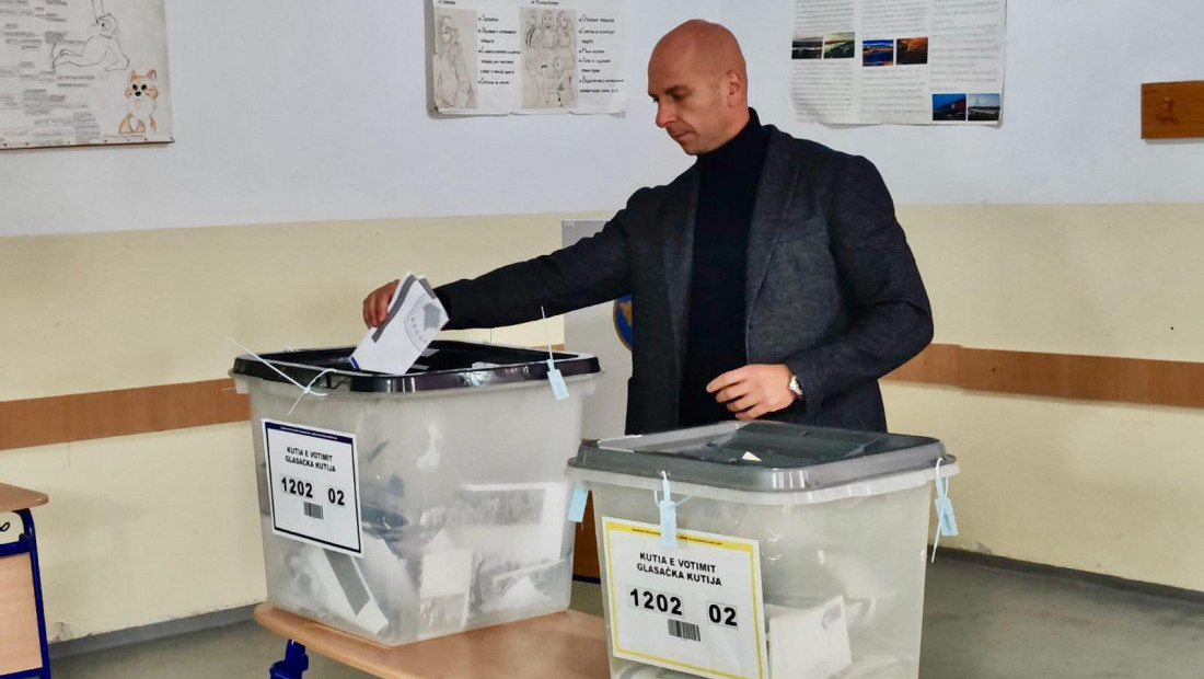 Simić: Bitno da srpski narod na Kosovu i Metohiji na sutrašnjim izborima osvoji bitku i dobije 10 mandata