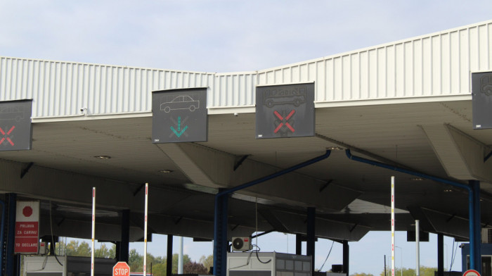 Na GP Batrovci čekanje tri sata, na Šidu dva: Kakvo je stanje na putevima?