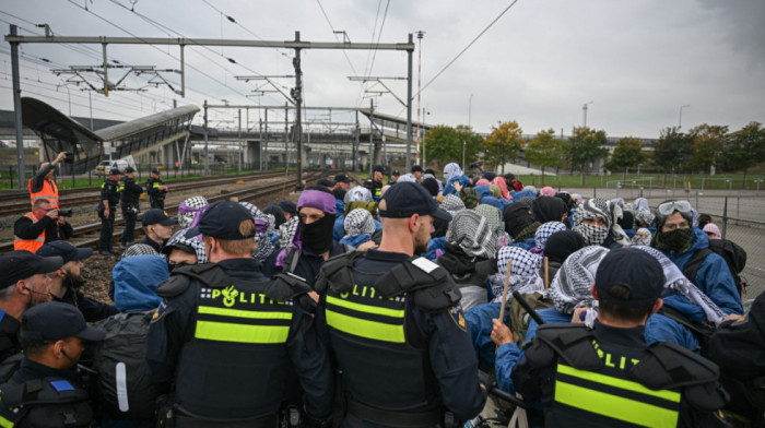 Više od 300 osoba uhapšeno na propalestinskom protestu u Roterdamu