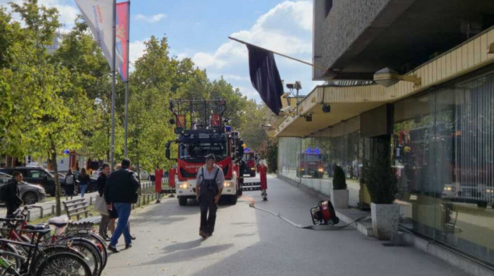 U zgradi EPS-a u Novom Sadu došlo do požara: Zaposleni evakuisani