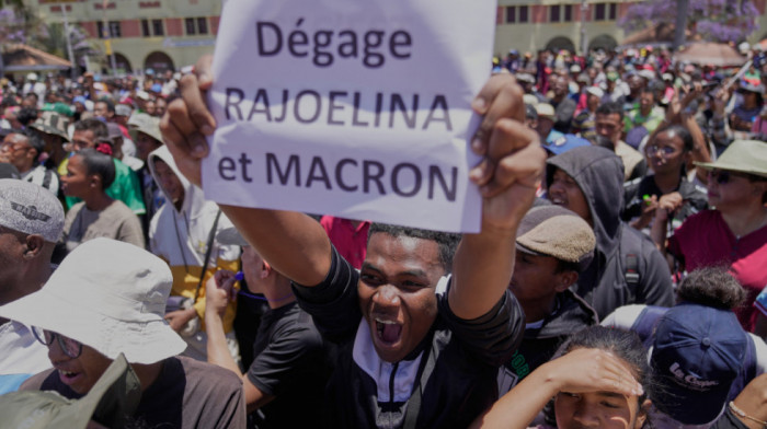 Poslanici na Madagaskaru pokrenuli opoziv predsednika Radžoeline, on odbio da podnese ostavku