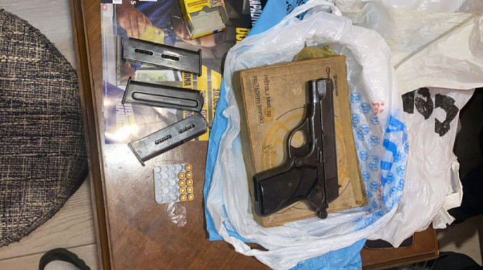 Velika akcija policije u Smederevu: Zaplenila kilogram kokaina, kilogram i po heroina i pištolj, osumnjičeni priveden