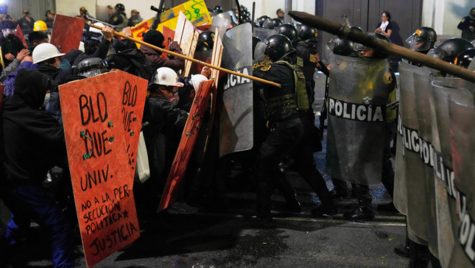 Protesti "generacije Z" u Peruu: Jedna osoba poginula, više od 100 povređenih