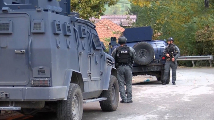 Kancelarija za Kosovo i Metohiju: Kurti naredio hapšenje Srba u Zubinom Potoku i Zvečanu, sedmoro privedeno