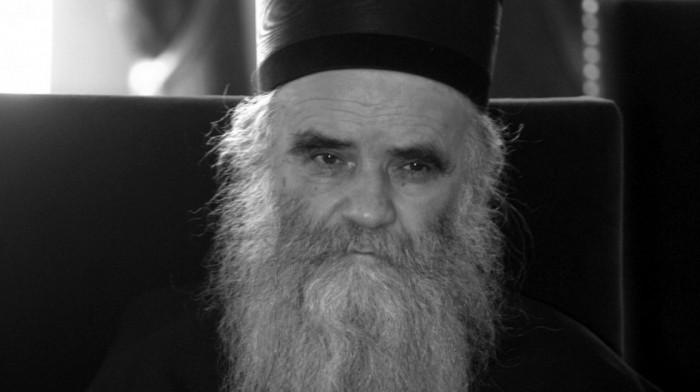 Milatović posthumno dodelio najviši državni orden mitropolitu Amfilohiju