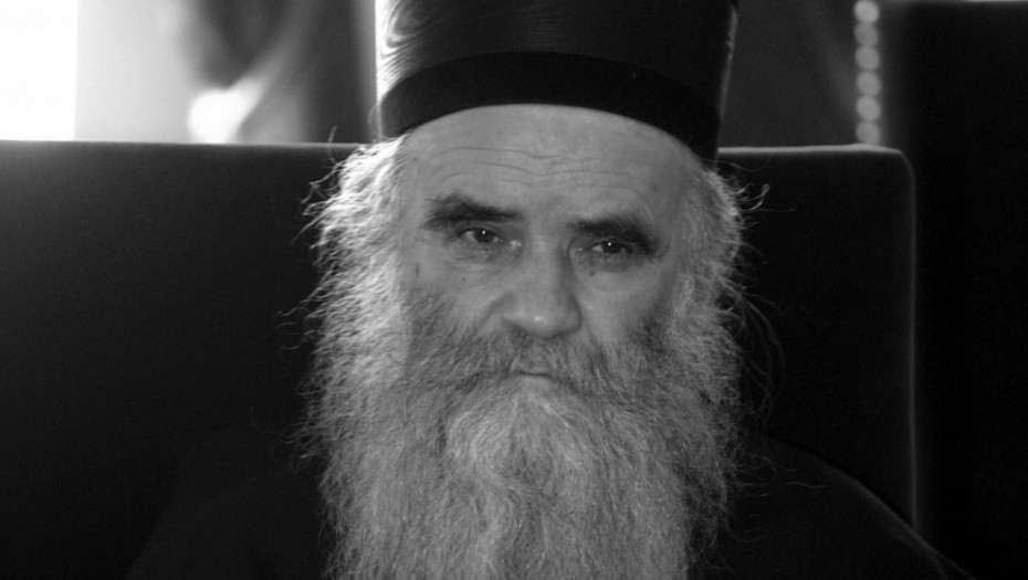 Milatović posthumno dodelio najviši državni orden mitropolitu Amfilohiju