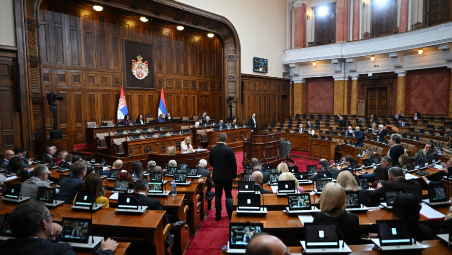 Nastavljena sednica Skupštine Srbije: Poslanici o međunarodnim sporazumima i ugovorima