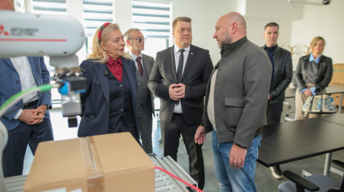 Ministarka Sofronijević obišla završne radove na izgradnji Regionalnog startap centra u Leskovcu