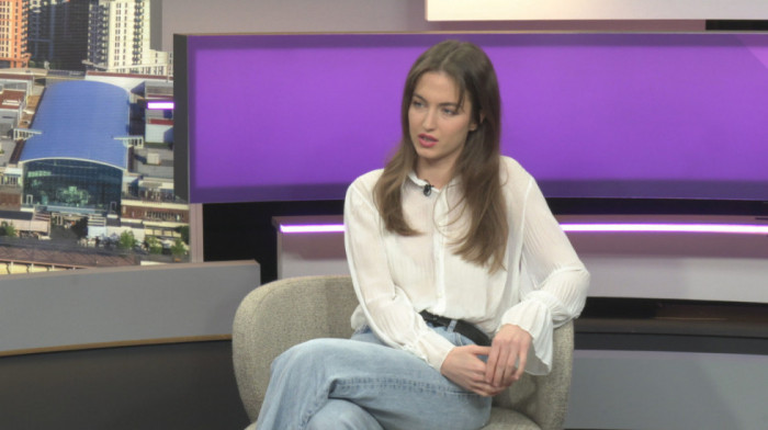 Kultni roman "Hajduk u Beogradu" prvi put na filmu: Ana Lečić o ulozi razredne i snimanju