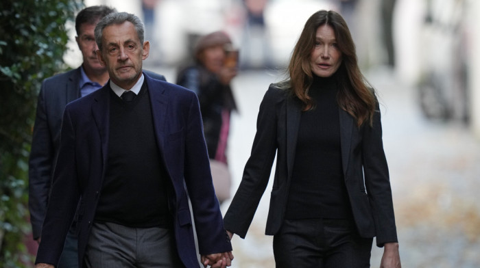 Sarkozi objavio knjigu "Dnevnik jednog zatvorenika" o svom iskustvu u zatvoru