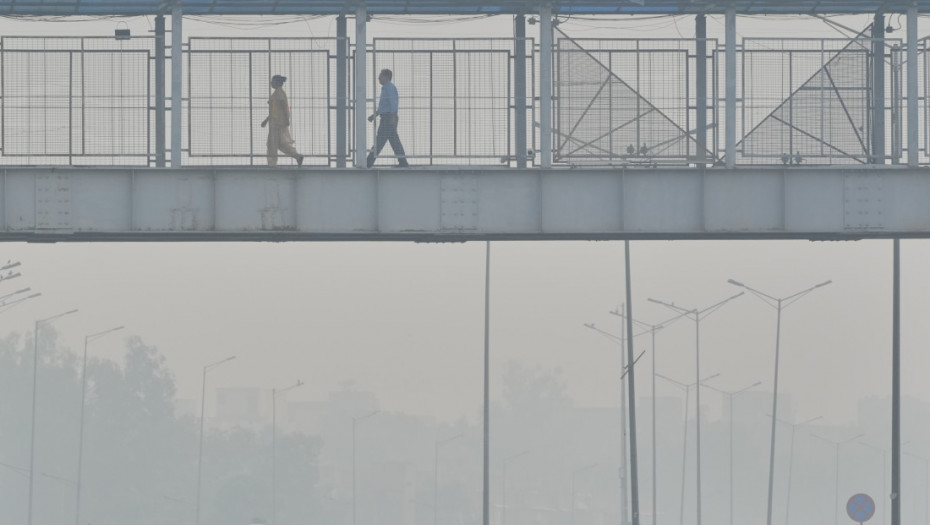 Nju Delhi obavio smog, stanovnicima savetovano da ostanu u kućama