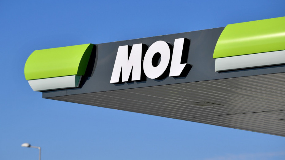 MOL grupa: Nije bilo spoljnog uticaja na požar u našoj rafineriji u Mađarskoj