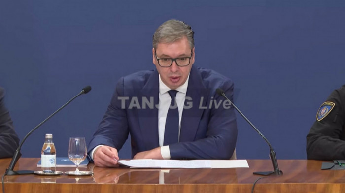 Predsednik Vučić o terorističkom aktu ispred Narodne skupštine: Jedna osoba direktno je upucana, u životnoj opasnosti je