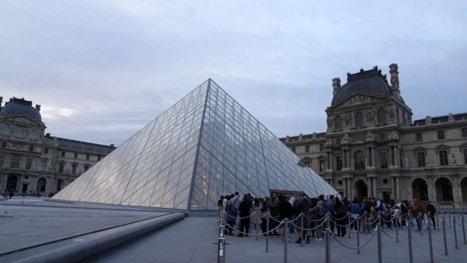 Osoblje pariskog muzeja Luvr prekinulo štrajk