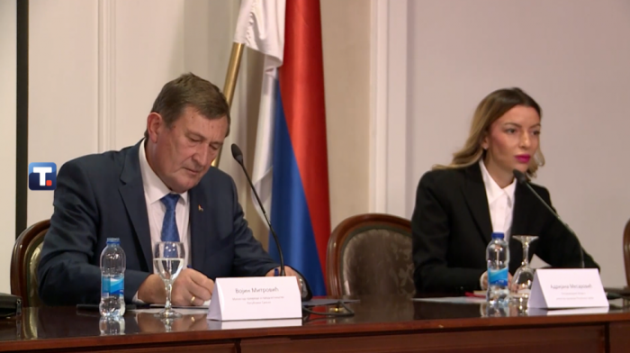 Mesarović potpisala dva sporazuma sa ministrom privrede RS radi jačanja saradnje