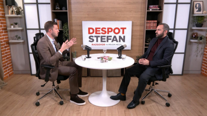Kovačević i Surlić u emisiji  "Despot Stefan": Kriza u RS - poraz, taktika ili početak nove ere?