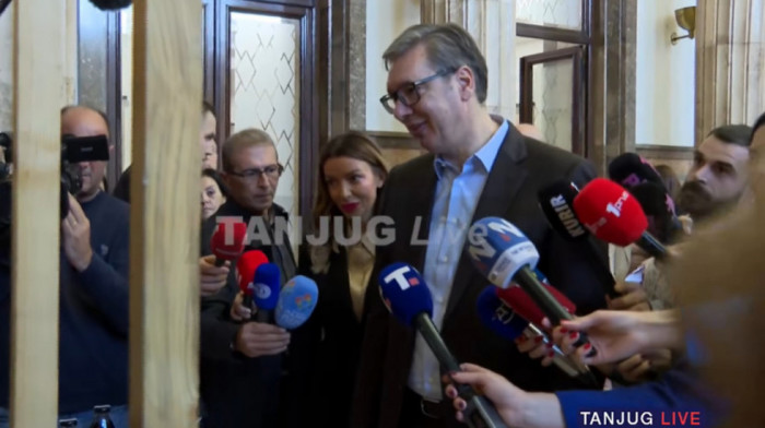 Program podrške za razvoj preduzetništva žena na selu: Vučić uručuje rešenja dobitnicama
