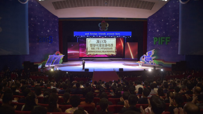 Film se vratio u Severnu Koreju: Posle šest godina pauze svečano otvoren Međunarodni filmski festival u Pjongjangu