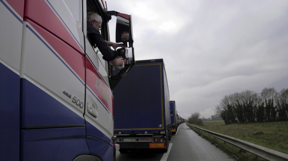 AMSS: Oprez zbog magle i odrona, teretnjaci se zadržavaju samo na Batrovcima - 60 minuta