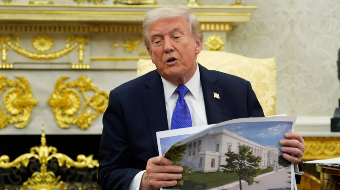 Nemojte da se mešate: Tramp otpustio sve članove komisije koja je planirala da preispita njegove projekte