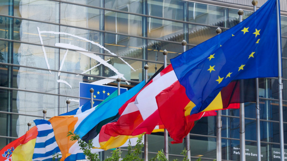 EP usvojio stroža pravila, moguća deportacija azilanata u "treće sigurne zemlje"