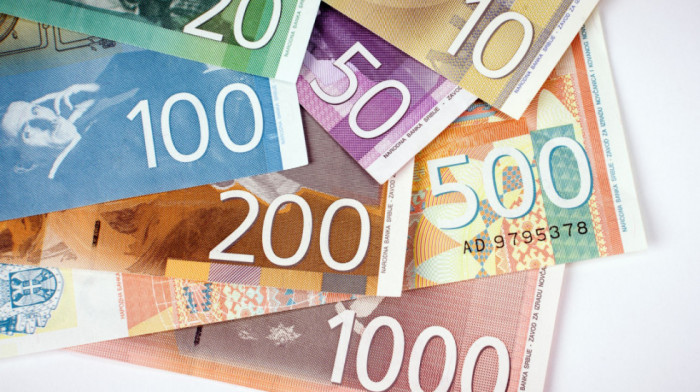 Papadakis: Dinarska štednja u prethodnih 10 godina povećana za 100 milijardi, a u evrima upetostručena